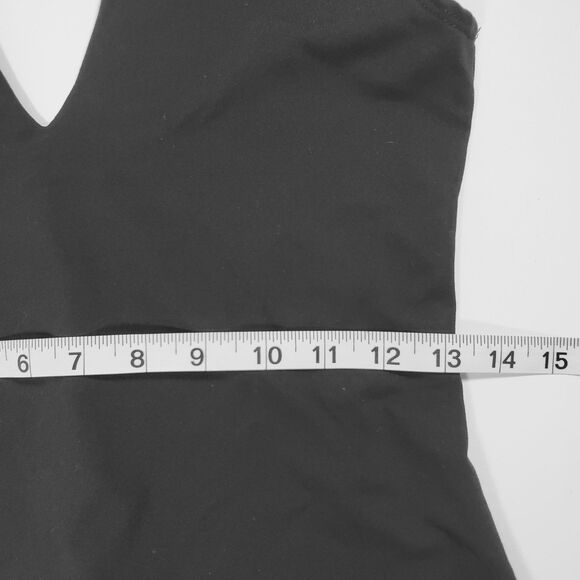 Free People Women’s Bodysuit Medium Black Sleeveless Plunge V-Neck Basic Classic - Picture 6 of 8